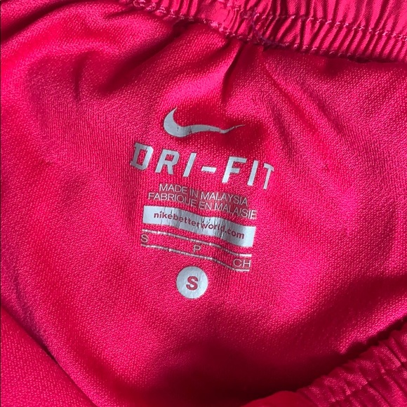 Nike running shorts - Picture 2 of 4